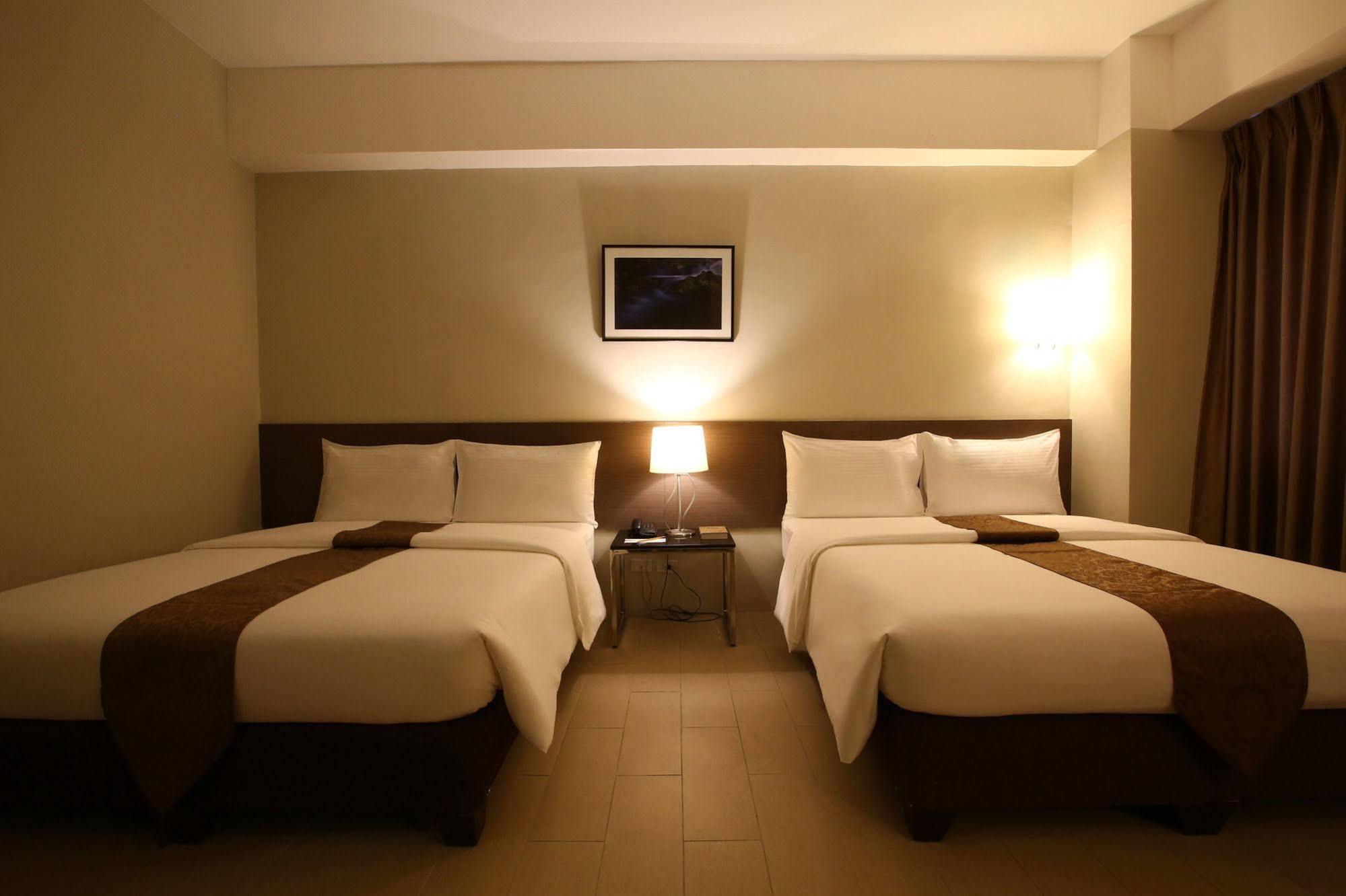 Sequoia Hotel Quezon City Extérieur photo